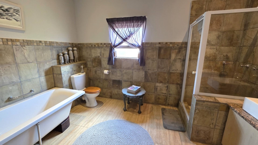 4 Bedroom Property for Sale in Leloko North West